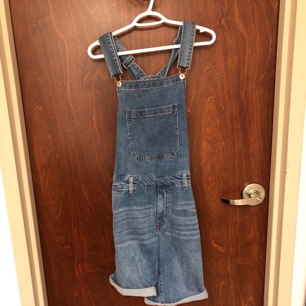 Forever 21 short jean overalls